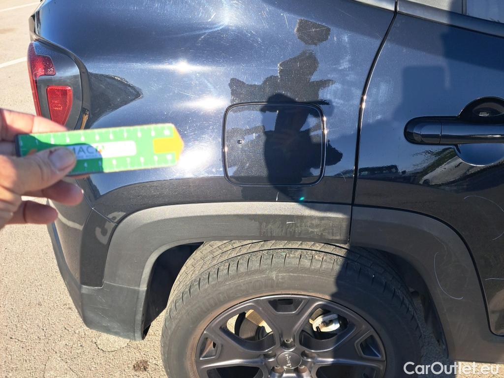  Jeep  Patriot JEEP Renegade / 2014 / 5P / todoterreno 80 Aniversario 1.0G 88kW (120CV) 4x2(SP) #23