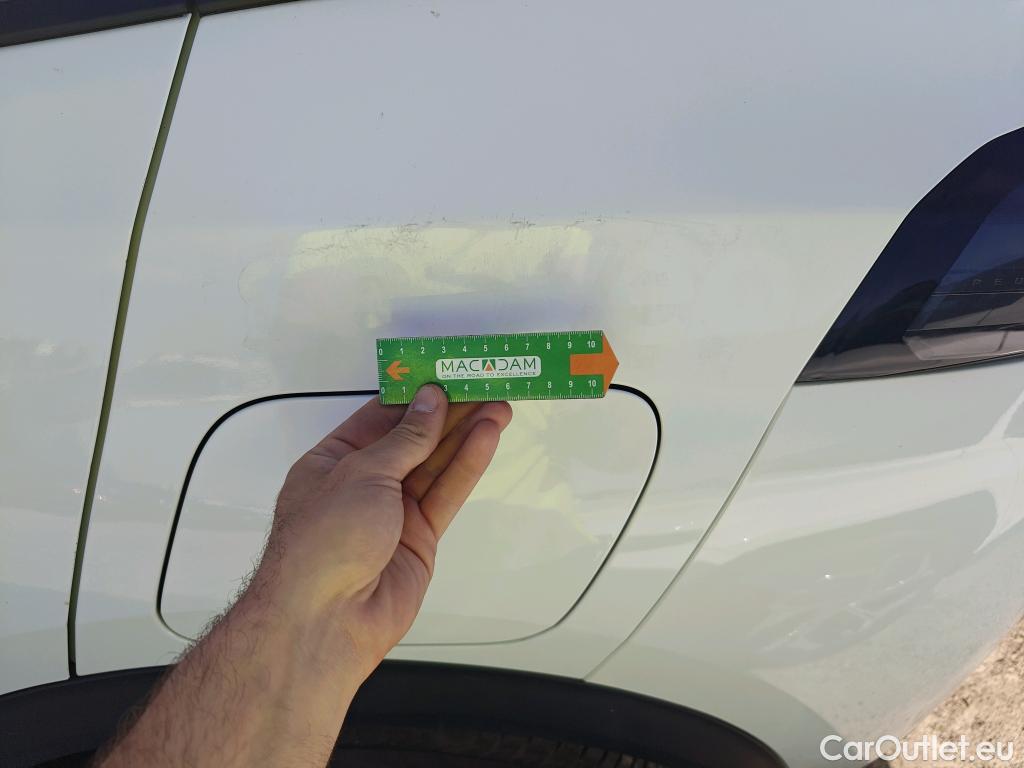  Peugeot  2008 PEUGEOT  / 2019 / 5P / todoterreno Active Puretech 100 S&S BVM6 #5