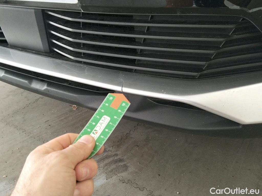  Peugeot  3008 PEUGEOT  / 2020 / 5P / todoterreno 1.5 BlueHDi 96kW (130CV) S&S Allure EAT8 #32