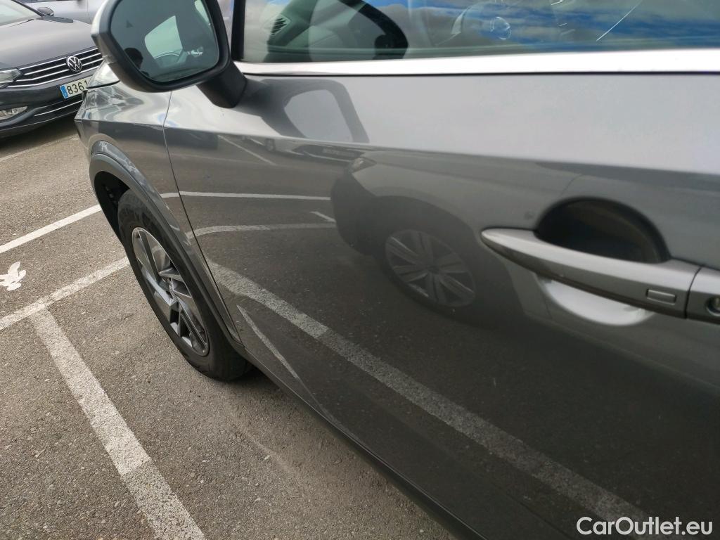  Nissan  Qashqai NISSAN  / 2021 / 5P / todoterreno DIG-T 116kW (158CV) mHEV Xtronic Acenta (AC) #24