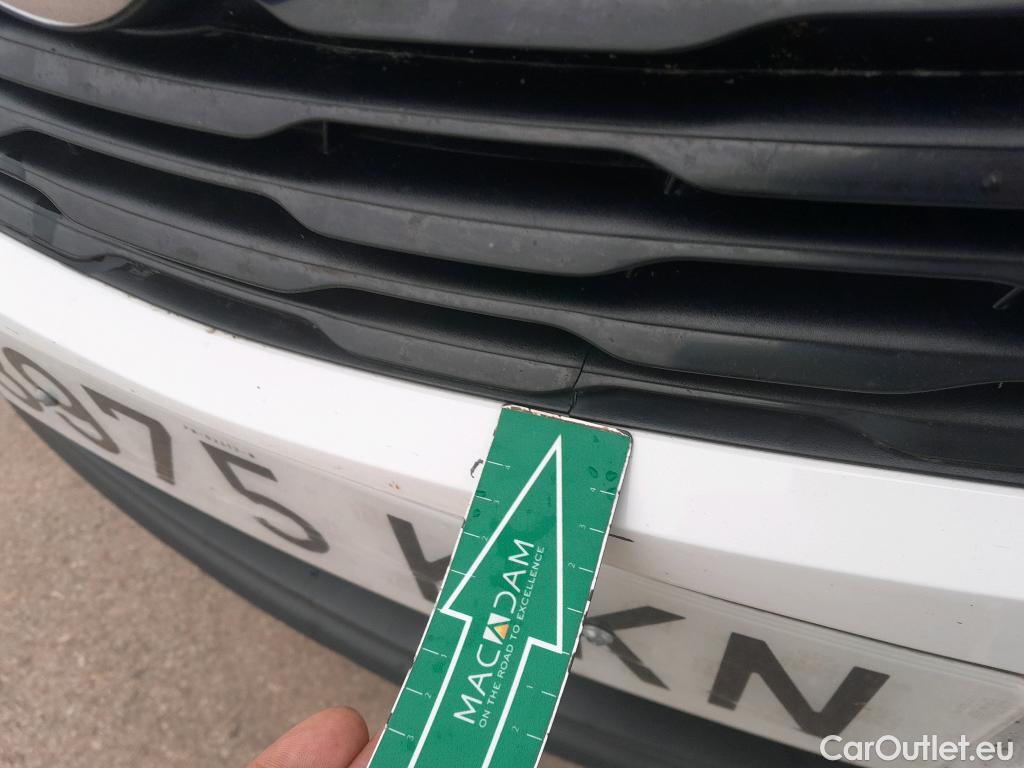  Opel  Crossland OPEL  X 5p 1G todoterreno 1.6T 73kW (99CV) Selective #7