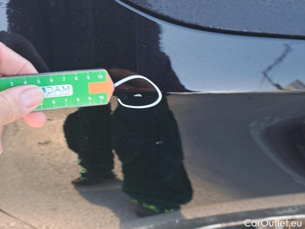  Mercedes  A-Klasse MERCEDES-BENZ Clase A / 2018 / 5P / berlina con portón A 250 e #22