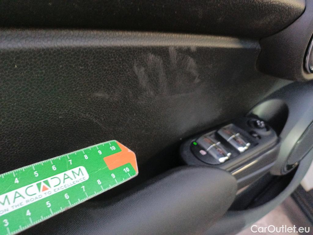  Mini  Cooper MINI MINI / 2014 / 5P / berlina con portón ONE 5 PUERTAS (CX) #6