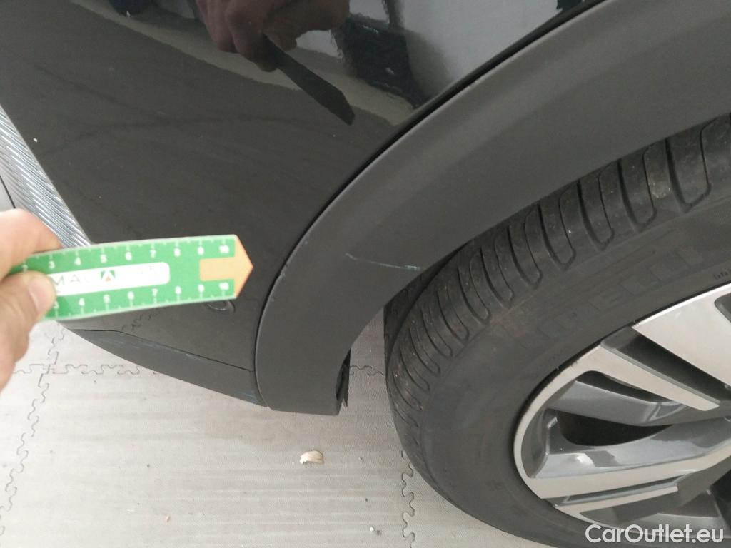  Peugeot  3008 PEUGEOT  / 2020 / 5P / todoterreno 1.5 BlueHDi 96kW (130CV) S&S Allure EAT8 #36