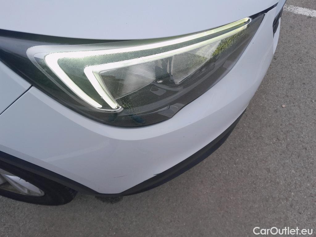  Opel  Crossland OPEL  X 5p 1G todoterreno 1.6T 73kW (99CV) Selective #21