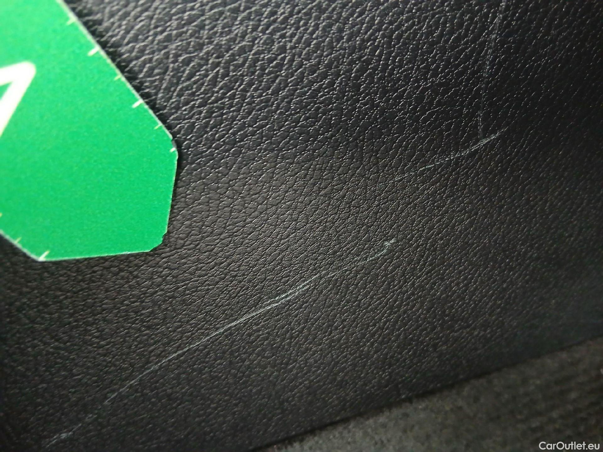  Lexus  NX LEXUS  / 2017 / 5P / todoterreno 2.5 300h Business Navigation 2WD (CX) #39