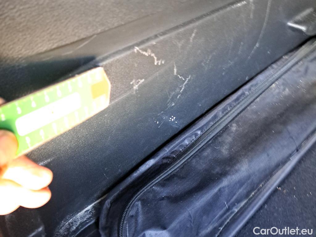  Jeep  Patriot JEEP Renegade / 2014 / 5P / todoterreno 80 Aniversario 1.0G 88kW (120CV) 4x2(SP) #22