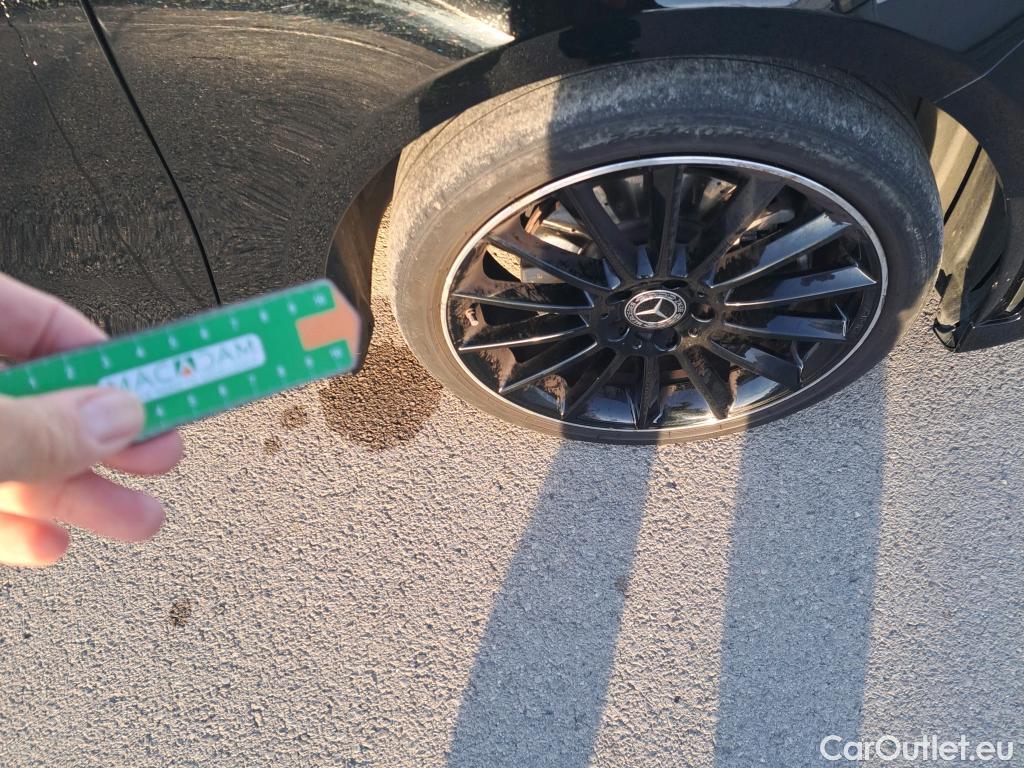  Mercedes  A-Klasse MERCEDES-BENZ Clase A / 2018 / 5P / berlina con portón A 250 e #9