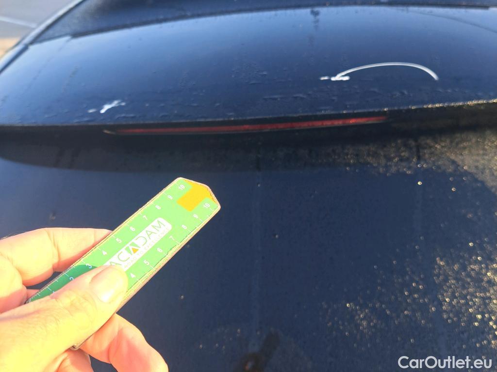  Mercedes  A-Klasse MERCEDES-BENZ Clase A / 2018 / 5P / berlina con portón A 250 e #19