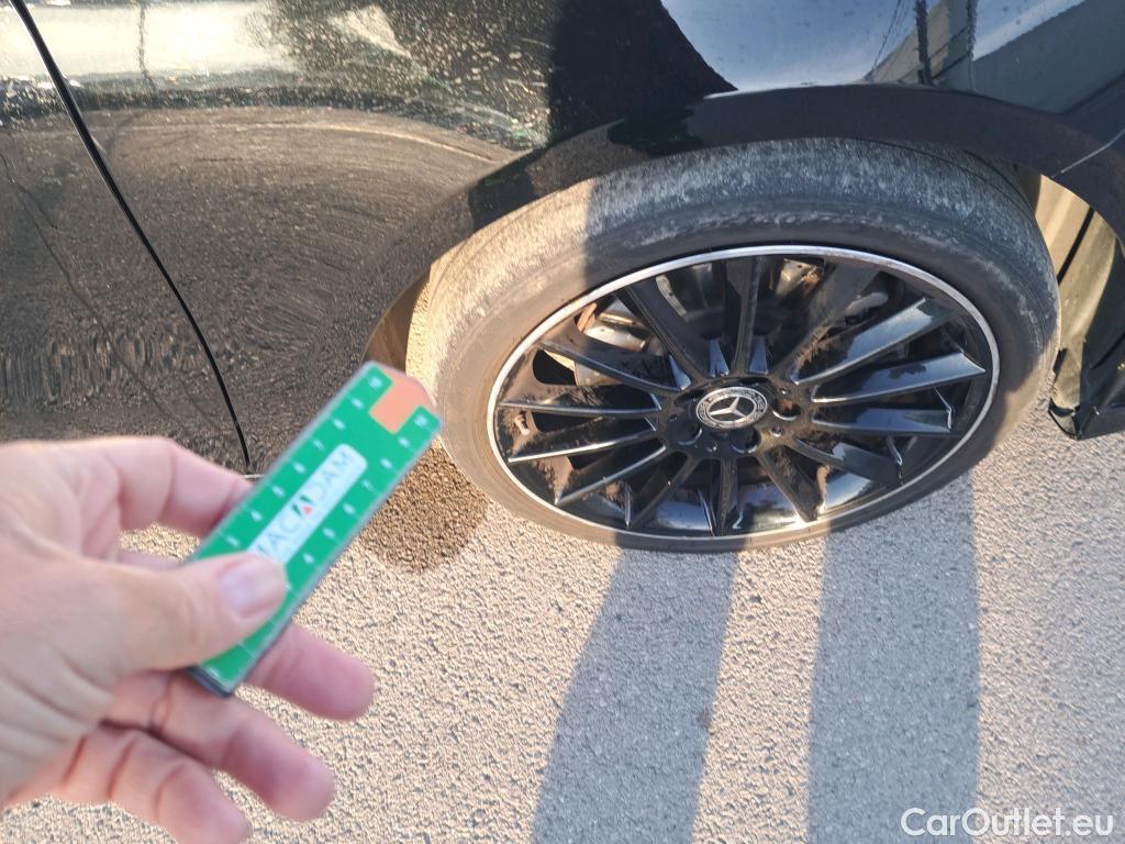  Mercedes  A-Klasse MERCEDES-BENZ Clase A / 2018 / 5P / berlina con portón A 250 e #3