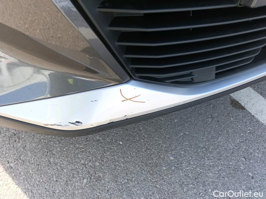  Peugeot  2008 PEUGEOT  / 2019 / 5P / todoterreno Allure BlueHDI 100 S&S BVM6 #25