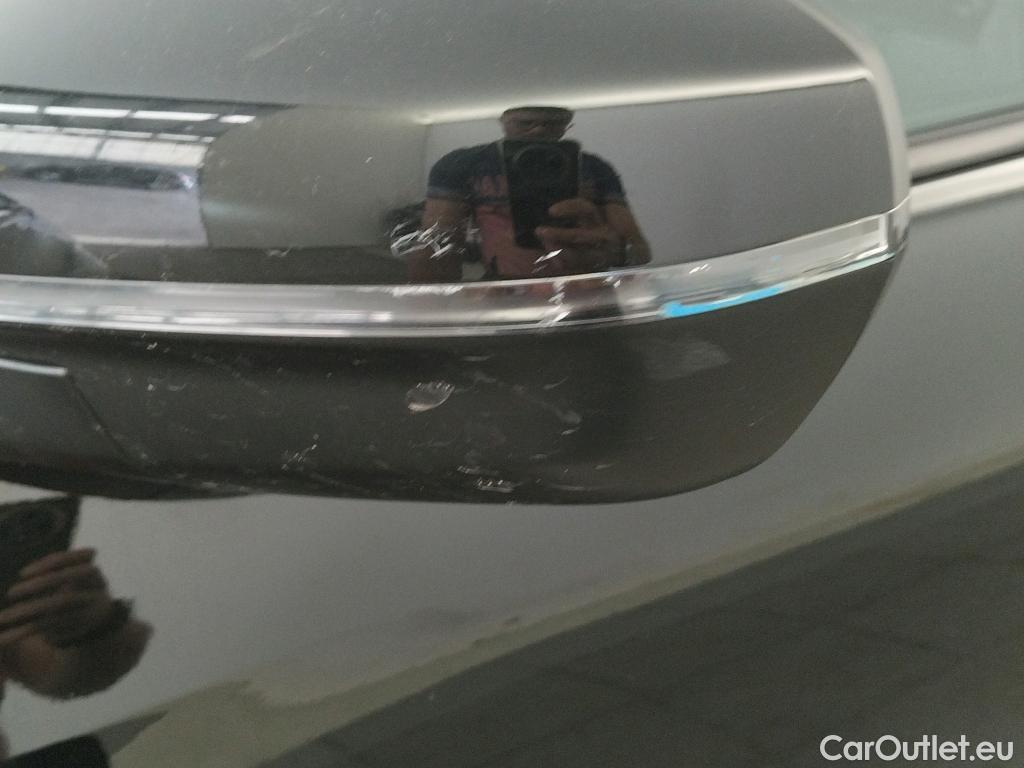  Peugeot  3008 PEUGEOT  / 2020 / 5P / todoterreno 1.5 BlueHDi 96kW (130CV) S&S Allure EAT8 #37