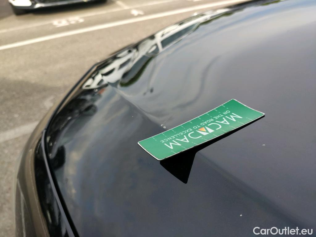  Mercedes  A-Klasse MERCEDES-BENZ Clase A / 2018 / 4P / sedán Sedán A 250 e #4