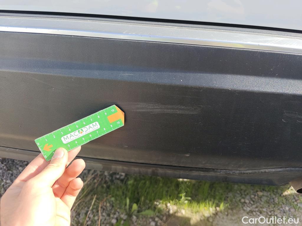  Peugeot  2008 PEUGEOT  / 2019 / 5P / todoterreno Active Puretech 100 S&S BVM6 #15