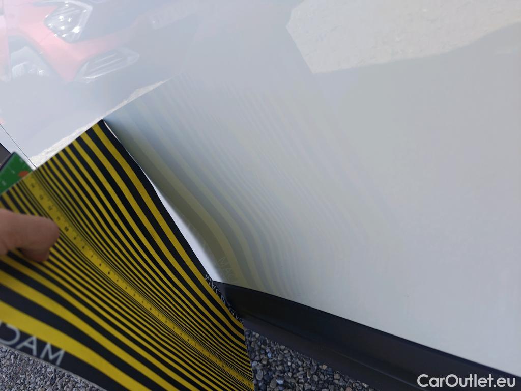  Peugeot  2008 PEUGEOT  / 2019 / 5P / todoterreno Active Puretech 100 S&S BVM6 #11