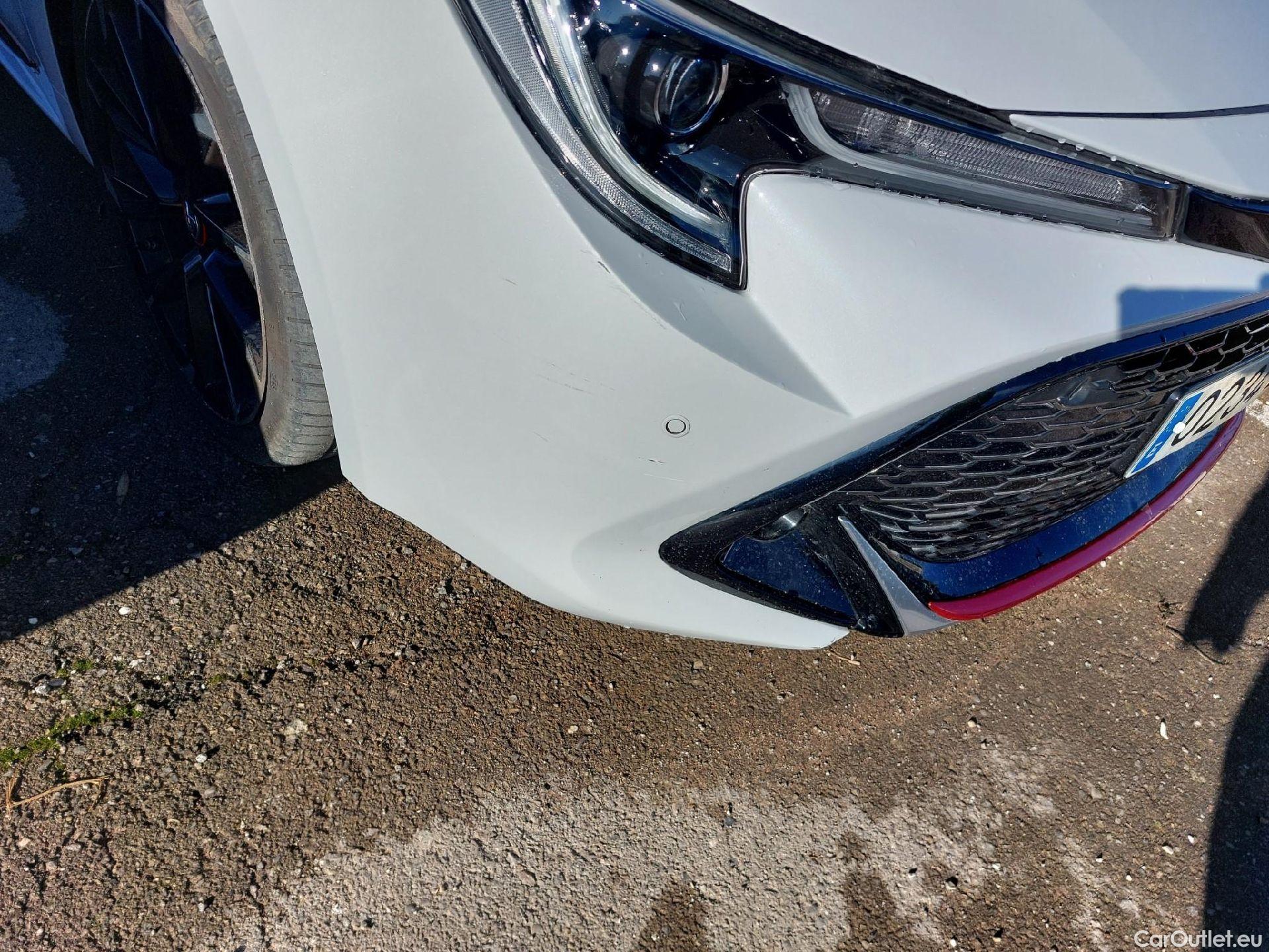  Toyota  Corolla TOYOTA  / 2019 / 5P / berlina con portón 2.0 180H GR-SPORT E-CVT #4