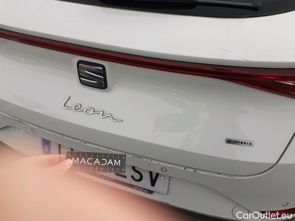  Seat  Leon SEAT Nuevo León / 2020 / 5P / familiar SP 1.4 e-Hybrid DSG S&S Xcellence Go L (AC) #1