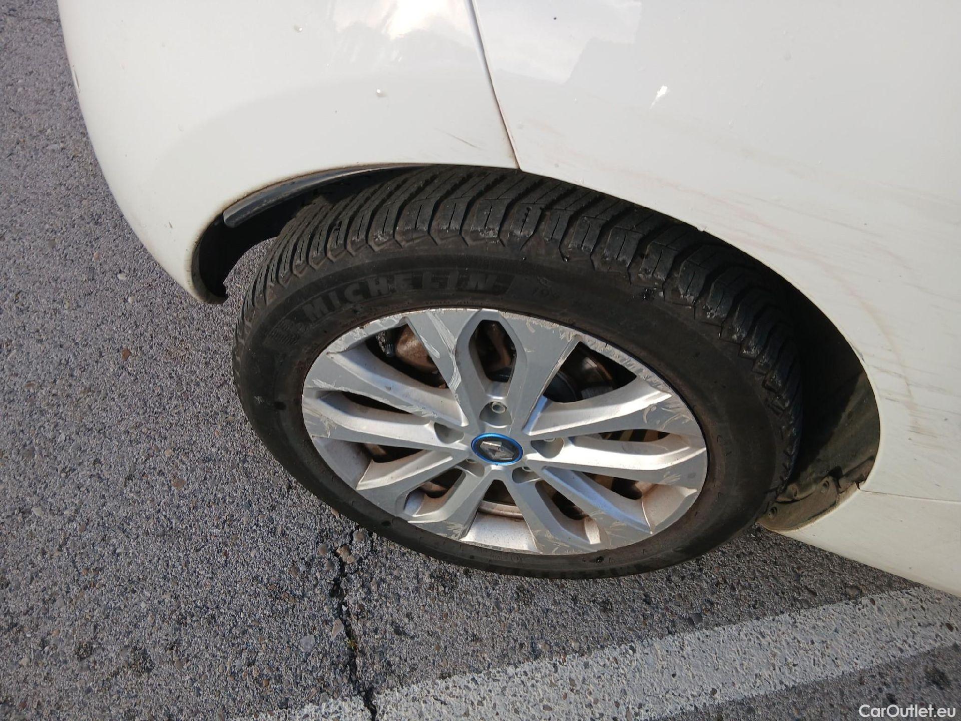  Renault  Zoe RENAULT  / 2019 / 5P / berlina con portón Intens 80 kW R110 Batería 50kWh #11