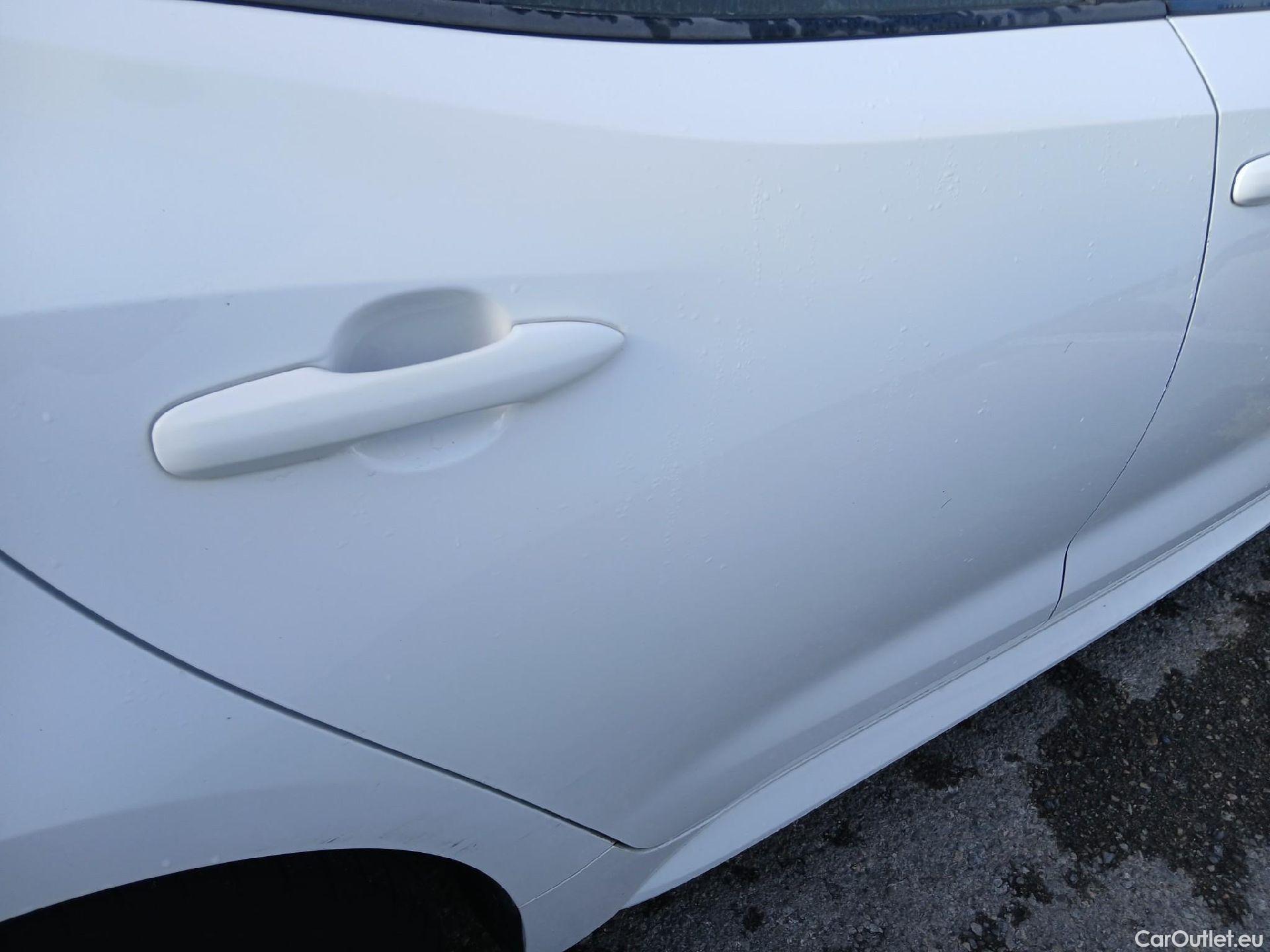  Toyota  Corolla TOYOTA  1.8 125H ACTIVE TECH E-CVT #30