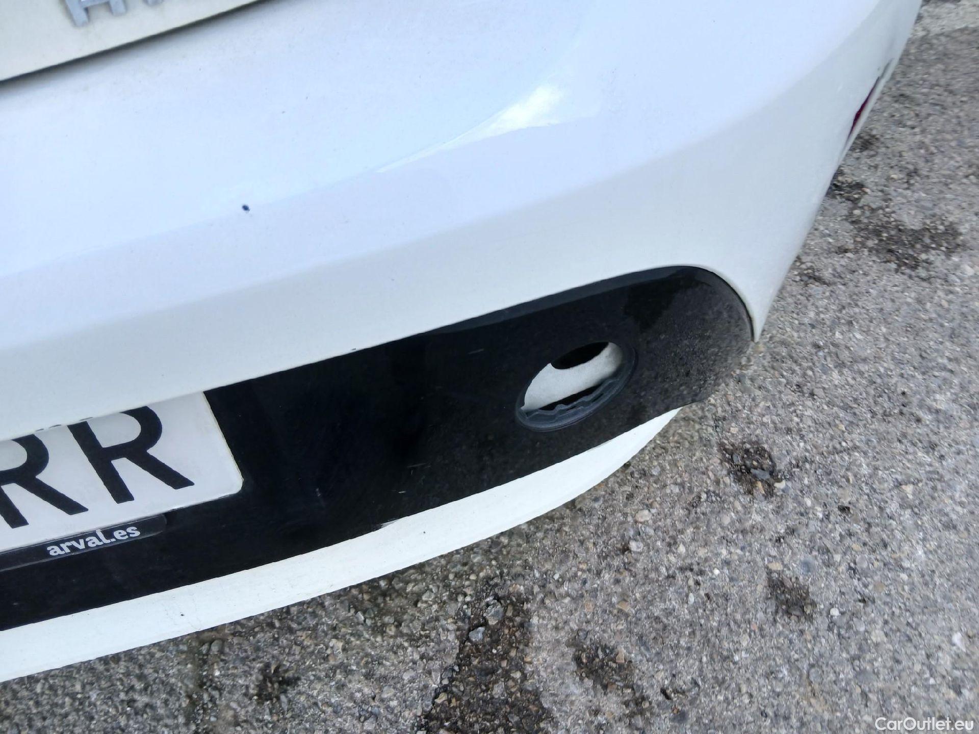  Toyota  Corolla TOYOTA  1.8 125H ACTIVE TECH E-CVT #26