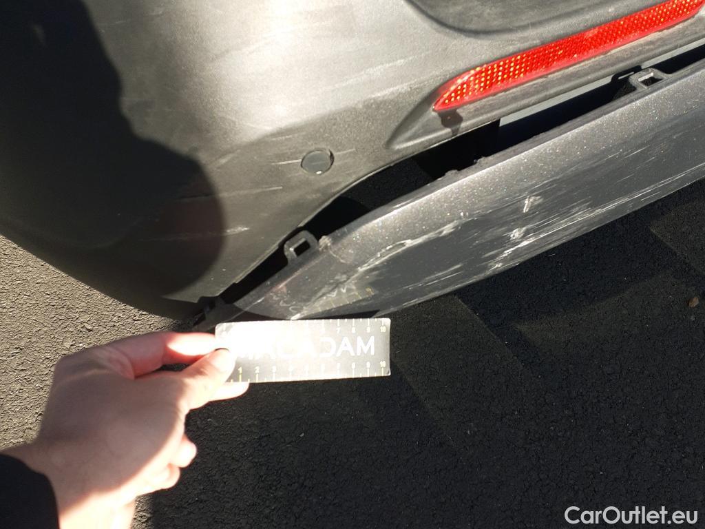  Toyota  RAV4 TOYOTA  / 2018 / 5P / todoterreno 2.5l 220H Advance 4WD #9