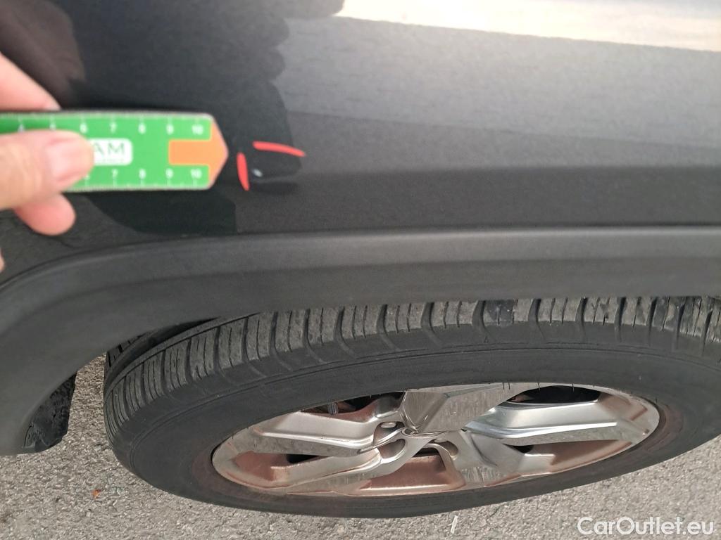  Toyota  RAV4 TOYOTA  / 2018 / 5P / todoterreno 2.5l 220H Advance Plus #16