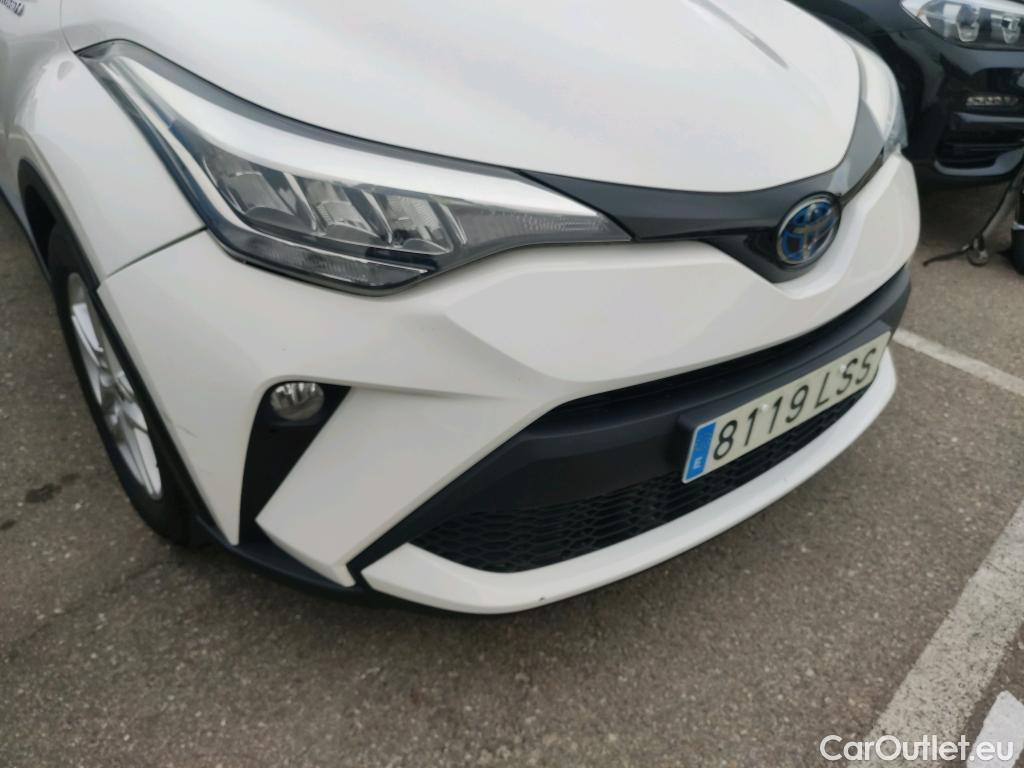  Toyota  C-HR TOYOTA  / 2019 / 5P / todoterreno 1.8 125H Active #9