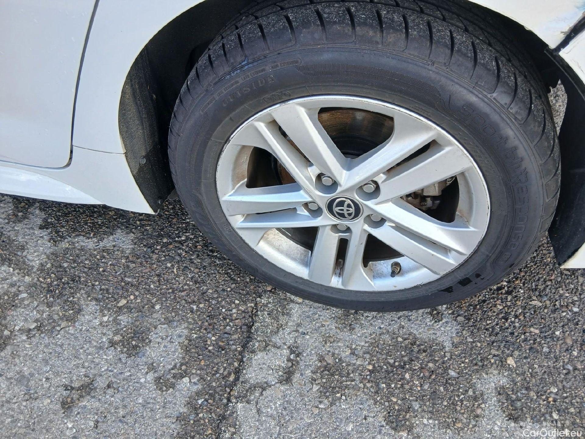  Toyota  Corolla TOYOTA  1.8 125H ACTIVE TECH E-CVT #19