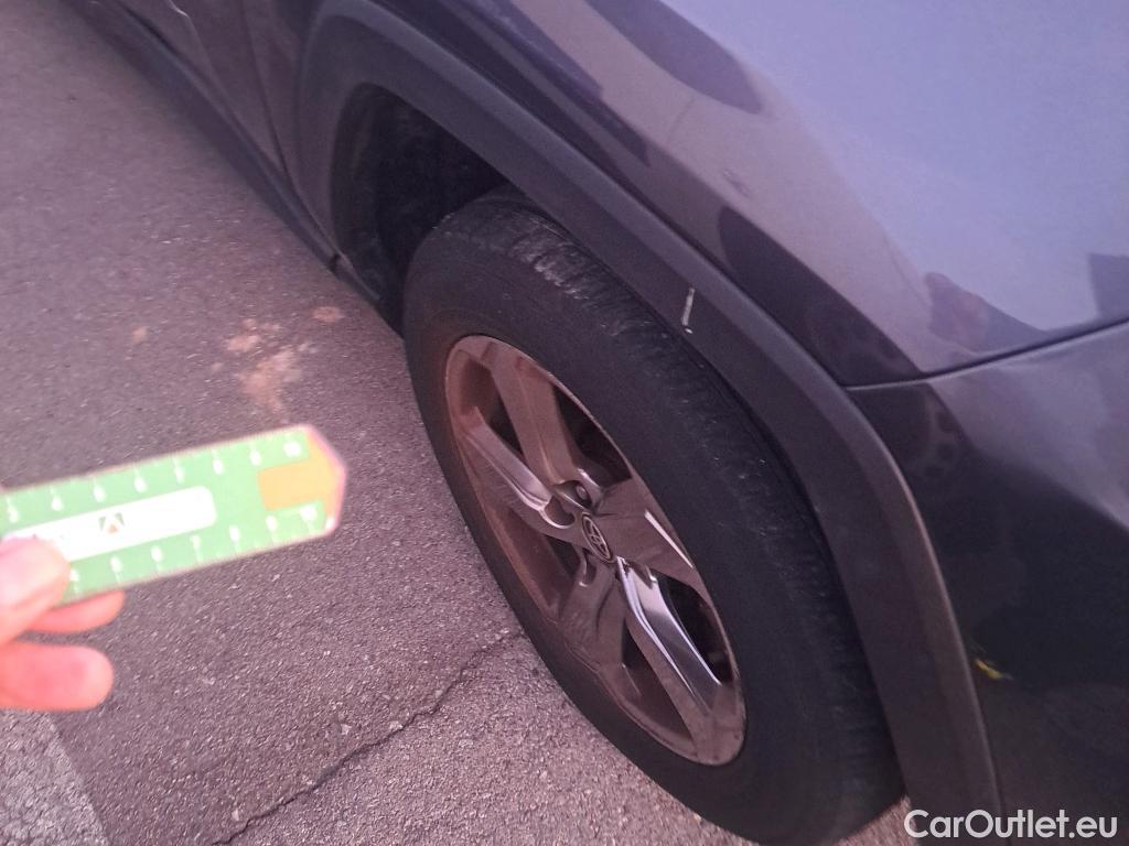  Toyota  RAV4 TOYOTA  / 2018 / 5P / todoterreno 2.5l 220H Advance Plus #7