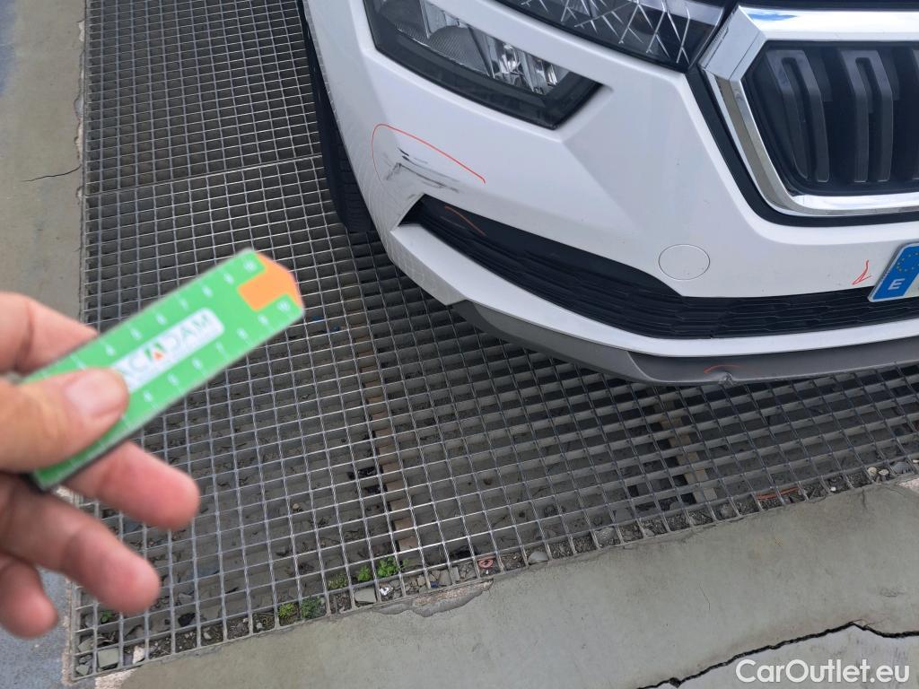  Skoda  KAMIQ SKODA  1.0 TSI 81kW (110CV) DSG Ambition (CX) #45