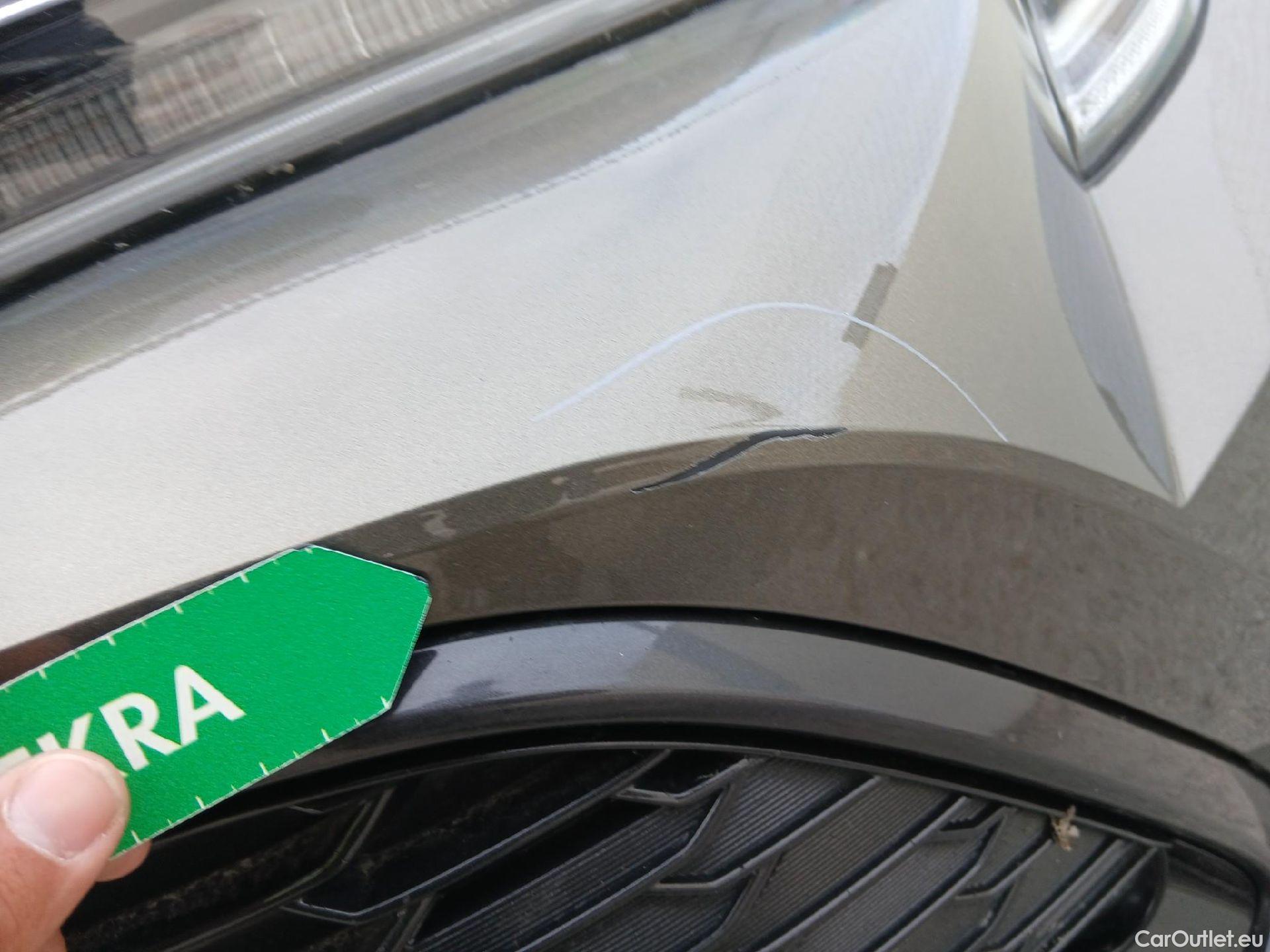  Toyota  Corolla TOYOTA  / 2019 / 5P / familiar 1.8 125H STYLE E-CVT TOURING SPORT #5