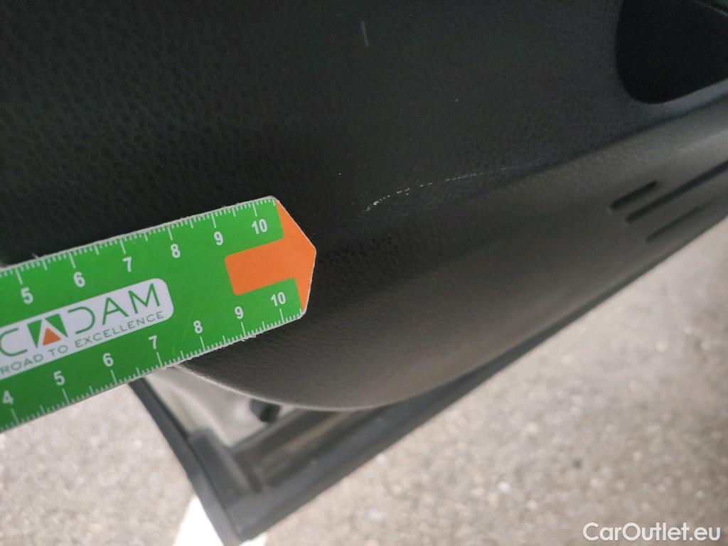  Toyota  RAV4 TOYOTA  / 2015 / 5P / todoterreno 2.5l hybrid 2WD Advance Pack Drive #16