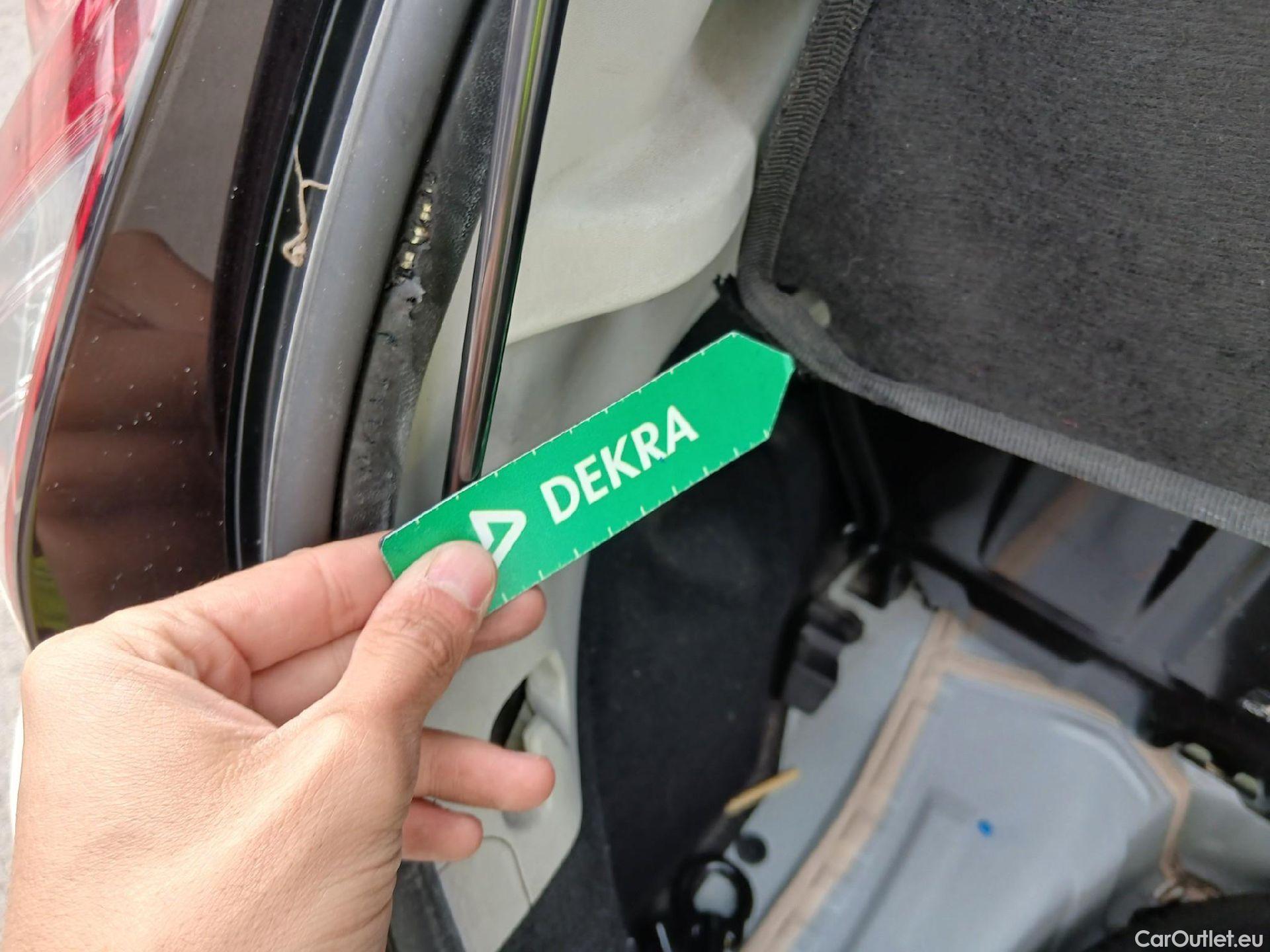  Toyota  Aygo TOYOTA  / 2018 / 5P / minicoche 1.0 70 x-play #2