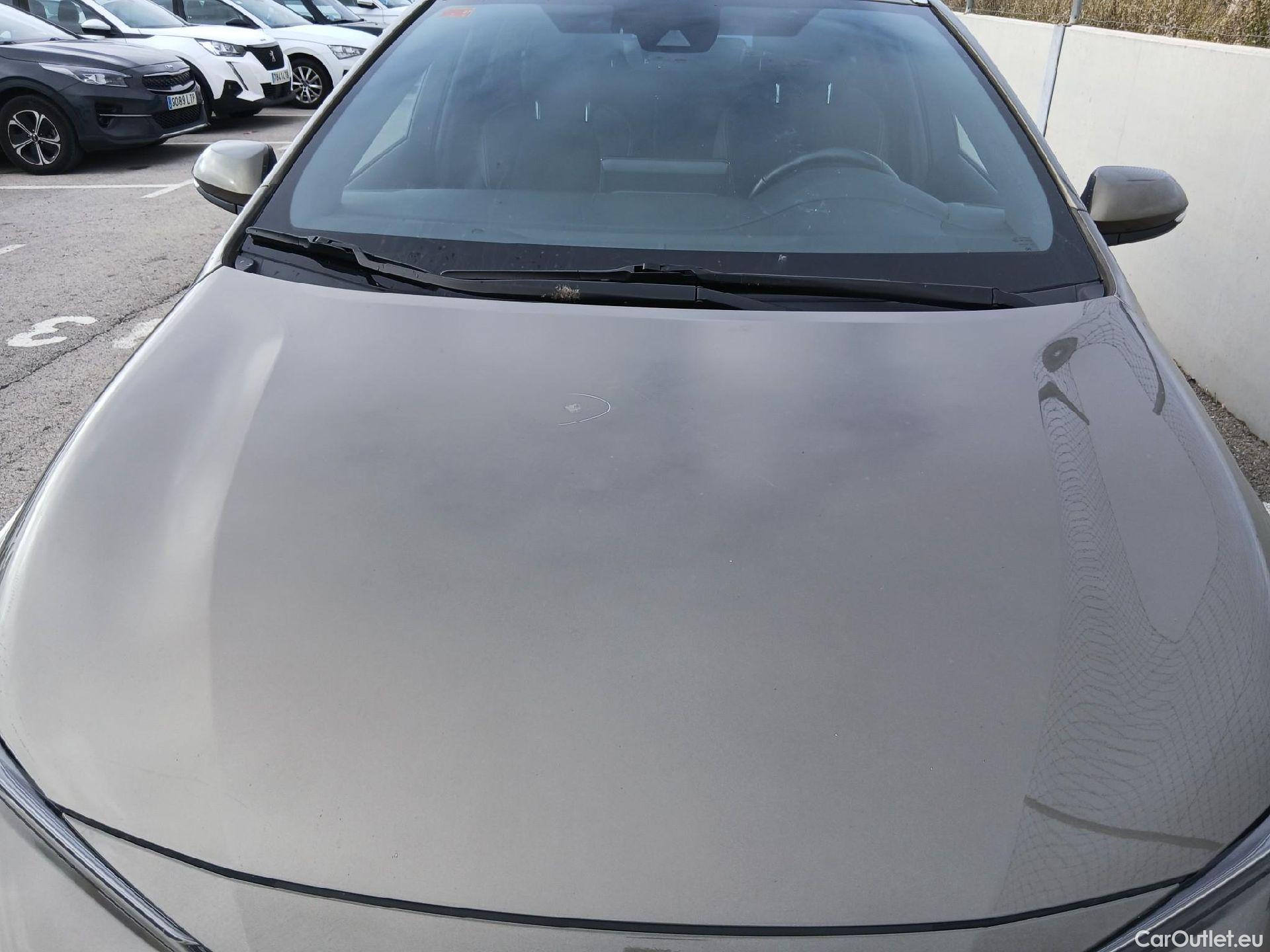  Toyota  Corolla TOYOTA  / 2019 / 5P / familiar 1.8 125H STYLE E-CVT TOURING SPORT #3