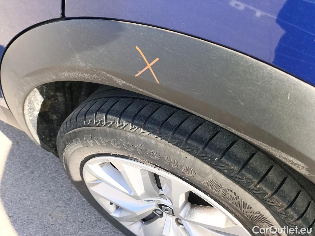  Renault  Captur RENAULT  / 2020 / 5P / todoterreno Intens TCe 90 #24