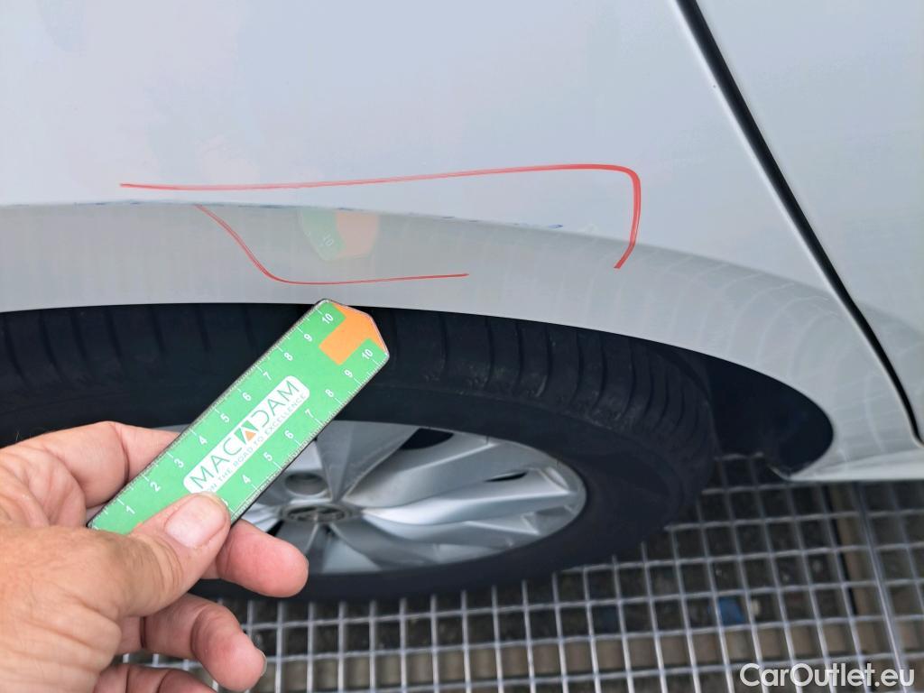  Skoda  KAMIQ SKODA  1.0 TSI 81kW (110CV) DSG Ambition (CX) #13