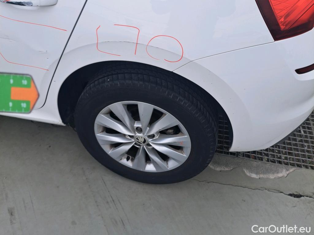  Skoda  KAMIQ SKODA  1.0 TSI 81kW (110CV) DSG Ambition (CX) #25