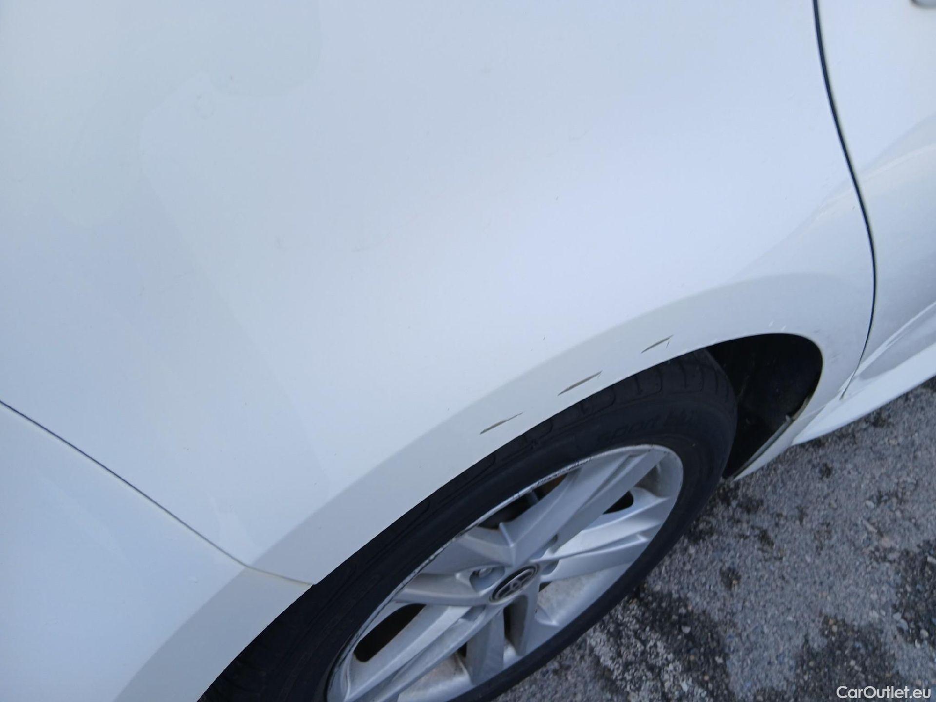  Toyota  Corolla TOYOTA  1.8 125H ACTIVE TECH E-CVT #28