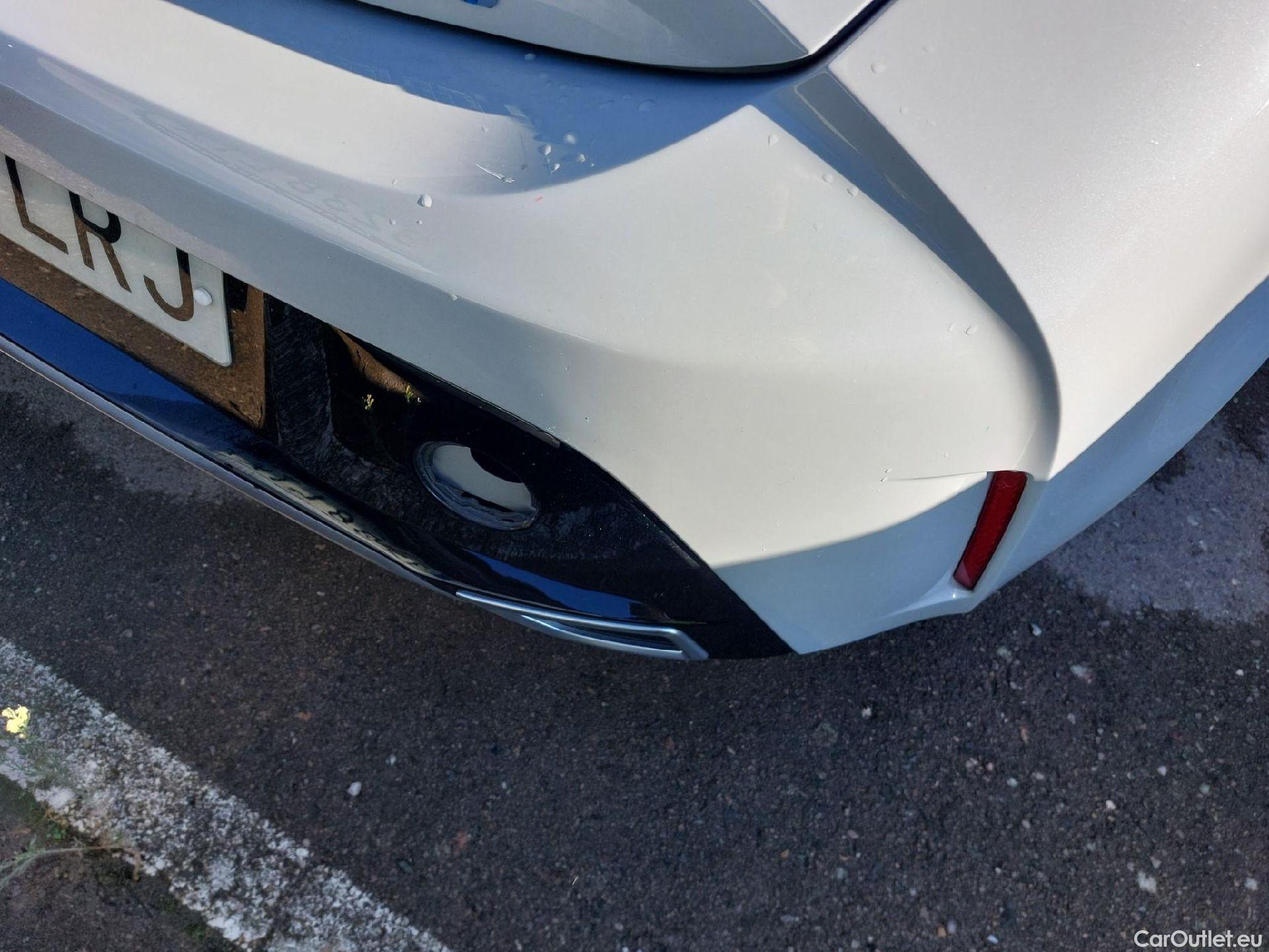  Toyota  Corolla TOYOTA  / 2019 / 5P / berlina con portón 2.0 180H GR-SPORT E-CVT #15