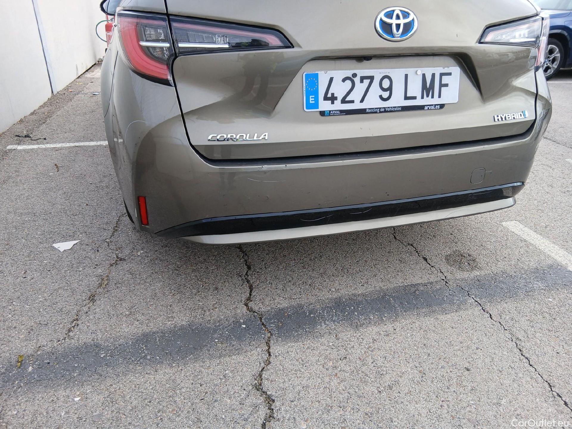  Toyota  Corolla TOYOTA  / 2019 / 5P / familiar 1.8 125H STYLE E-CVT TOURING SPORT #14