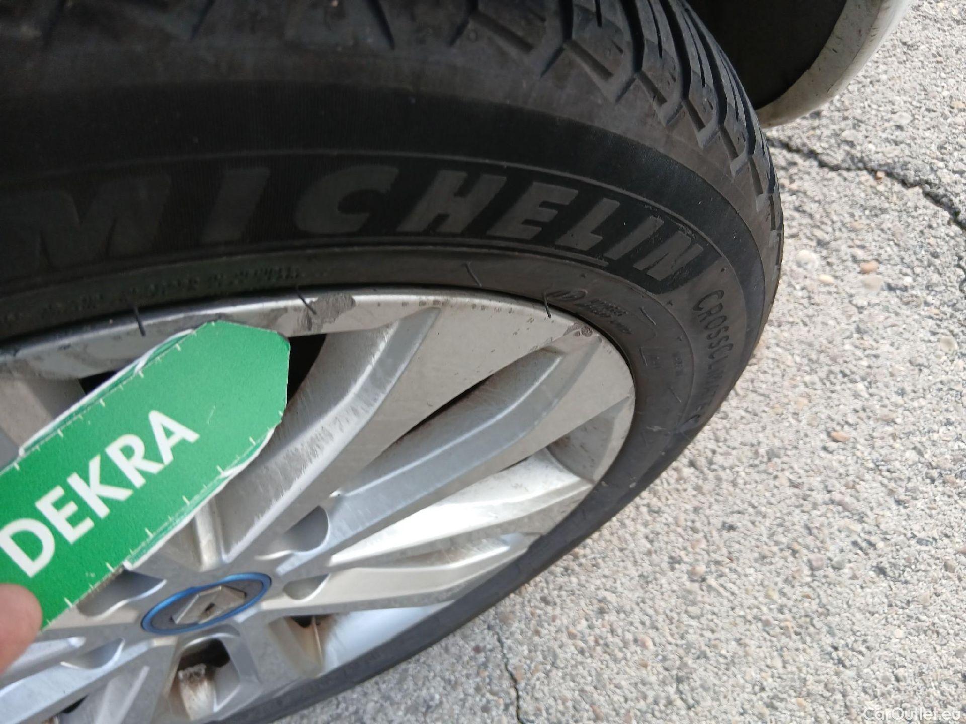  Renault  Zoe RENAULT  / 2019 / 5P / berlina con portón Intens 80 kW R110 Batería 50kWh #5