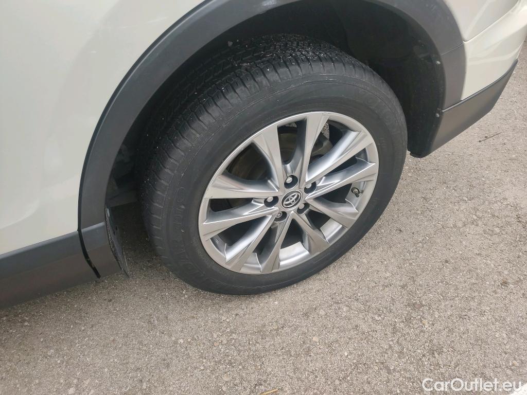  Toyota  RAV4 TOYOTA  / 2015 / 5P / todoterreno 2.5l hybrid 2WD Advance Pack Drive #9