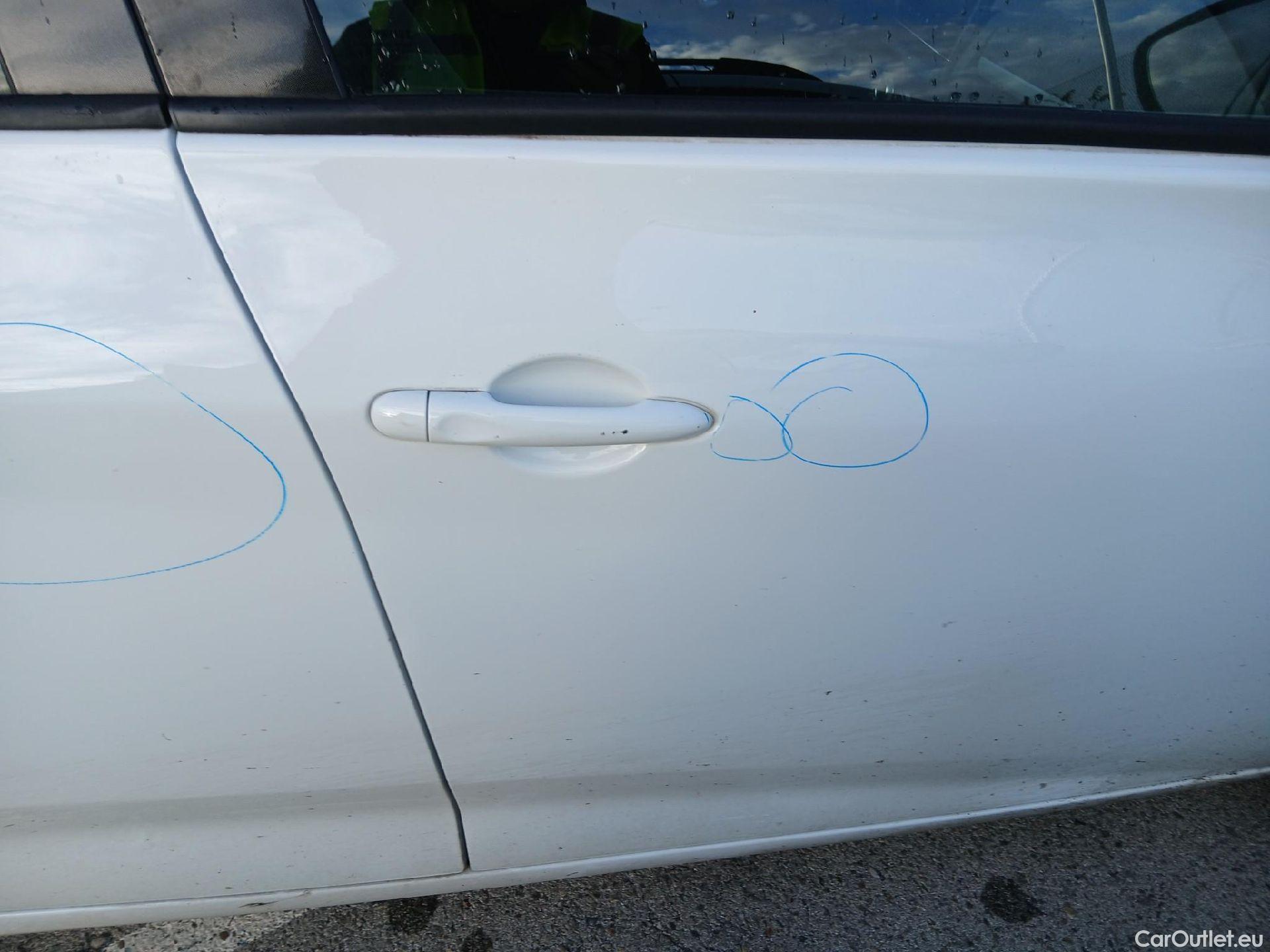  Renault  Zoe RENAULT  / 2019 / 5P / berlina con portón Intens 80 kW R110 Batería 50kWh #30