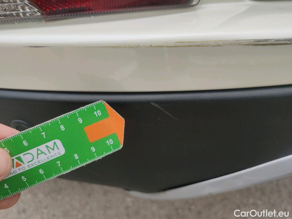  Toyota  RAV4 TOYOTA  / 2015 / 5P / todoterreno 2.5l hybrid 2WD Advance Pack Drive #22