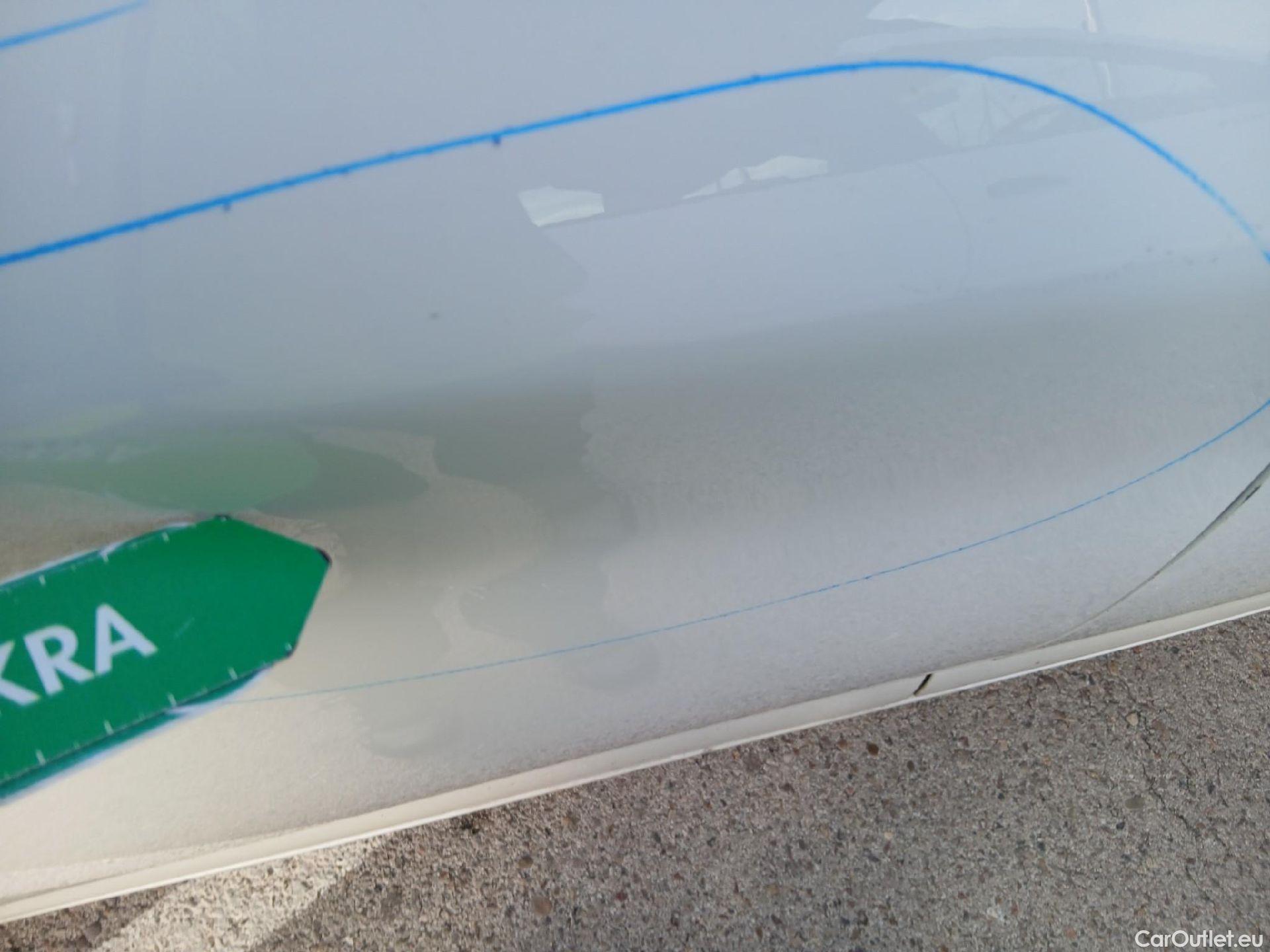  Renault  Zoe RENAULT  / 2019 / 5P / berlina con portón Intens 80 kW R110 Batería 50kWh #26