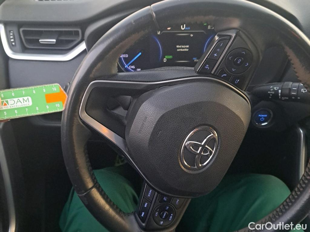  Toyota  RAV4 TOYOTA  / 2018 / 5P / todoterreno 2.5l 220H Advance Plus #9