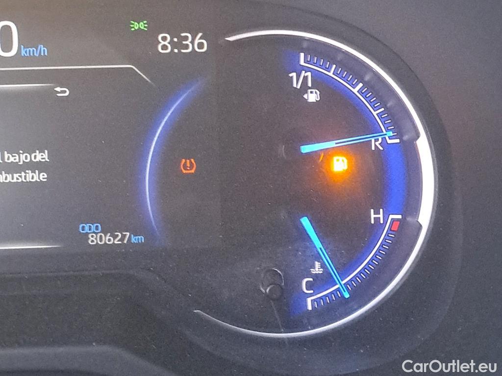  Toyota  RAV4 TOYOTA  / 2018 / 5P / todoterreno 2.5l 220H Advance Plus #14