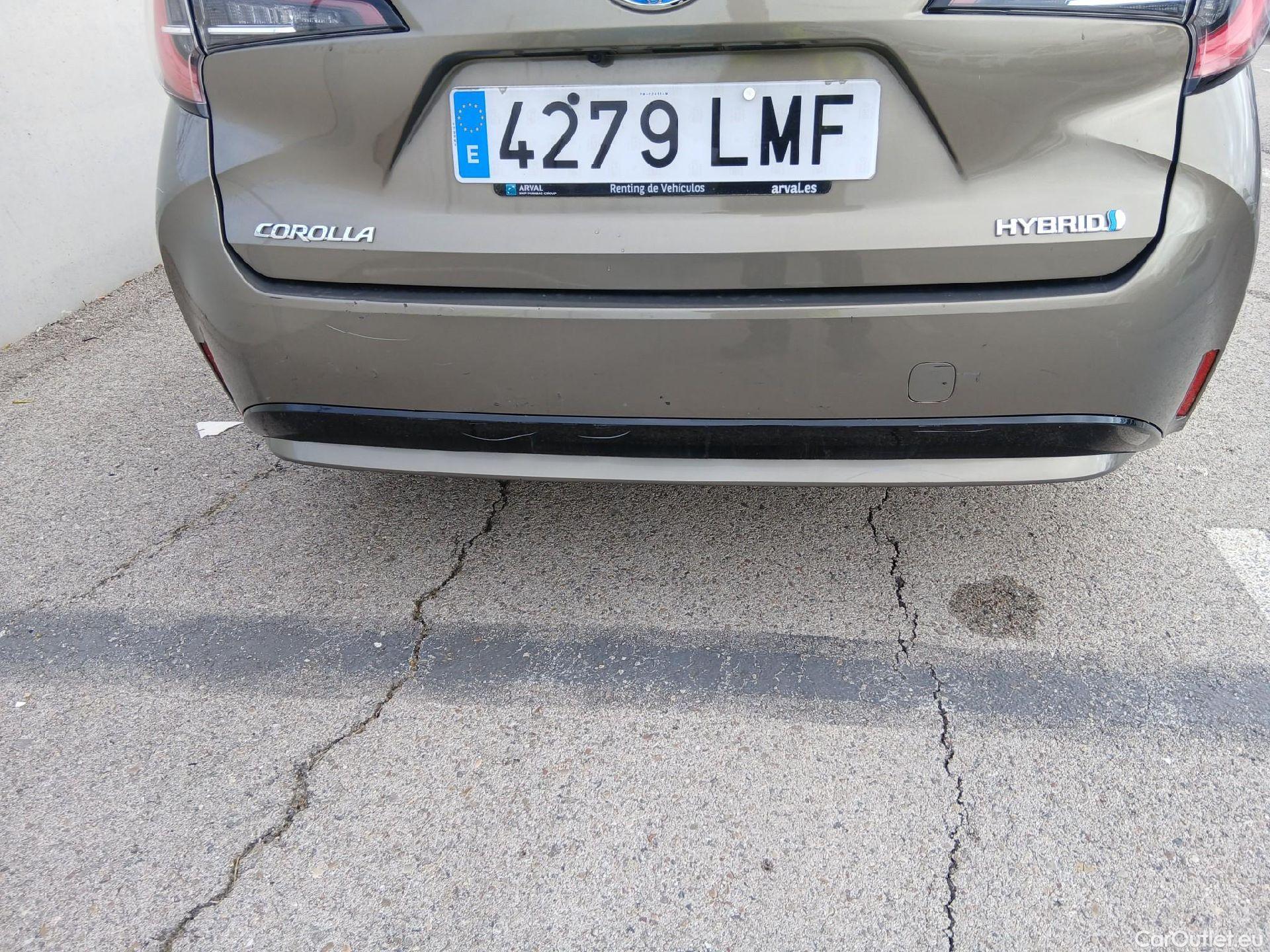  Toyota  Corolla TOYOTA  / 2019 / 5P / familiar 1.8 125H STYLE E-CVT TOURING SPORT #16