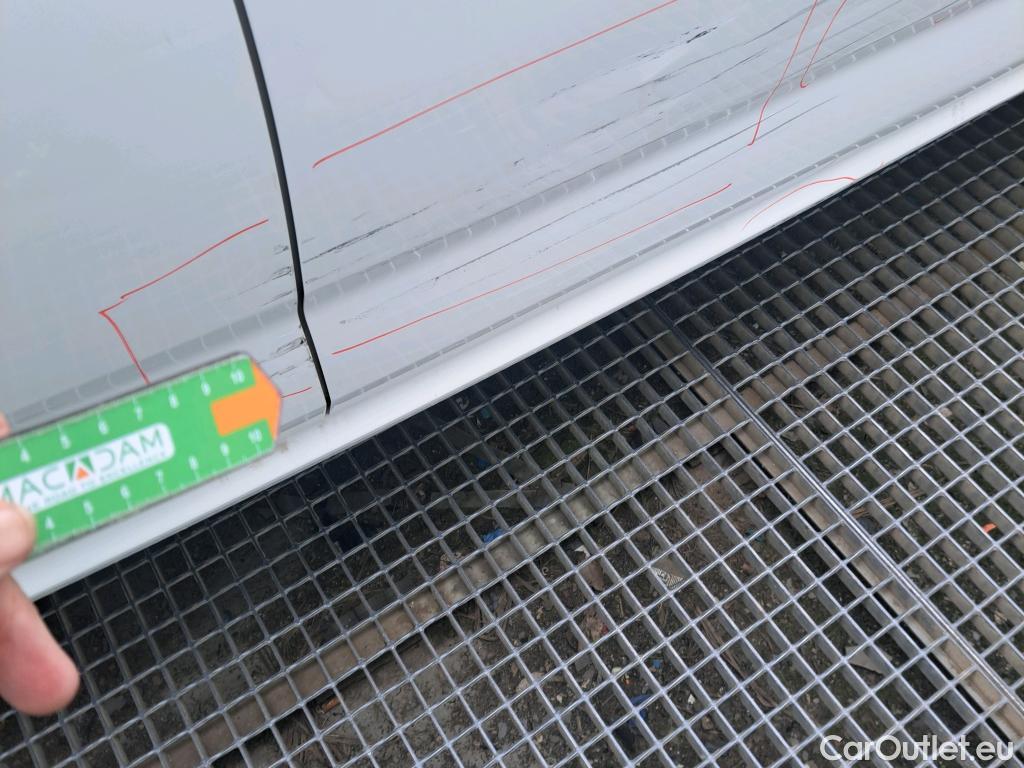  Skoda  KAMIQ SKODA  1.0 TSI 81kW (110CV) DSG Ambition (CX) #29