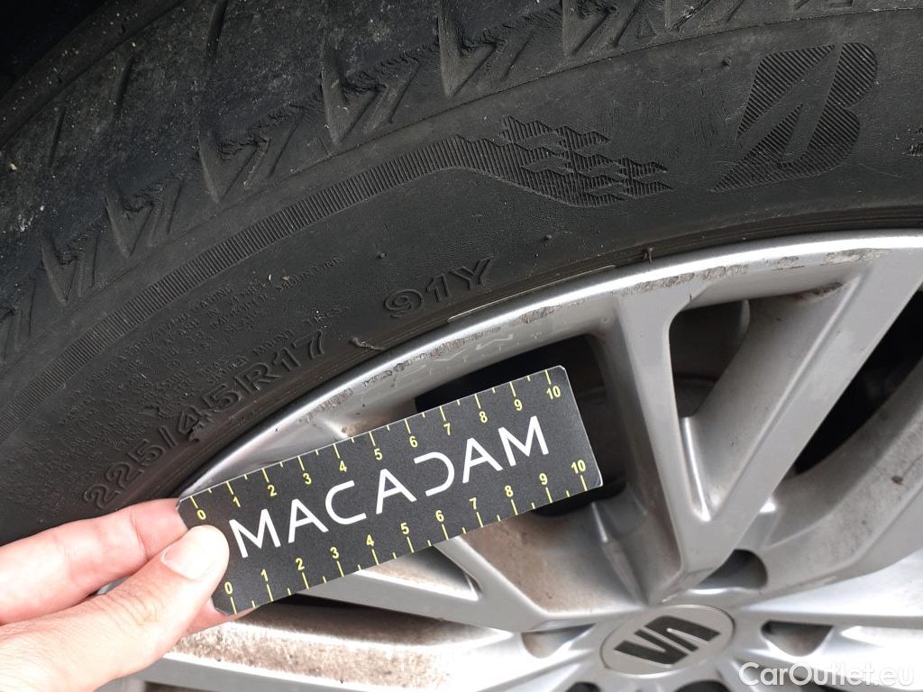  Seat  Leon SEAT Nuevo León / 2020 / 5P / familiar SP 1.4 e-Hybrid DSG S&S Xcellence Go L (AC) #18